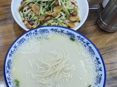 -雪琴面馆富安特色鱼汤面(城中花园店)