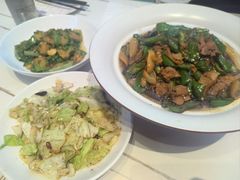 -阿瓦山寨·湘菜现炒·剁椒鱼头王(咸阳总店)