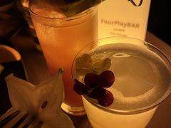 -FOUR PLAY BAR