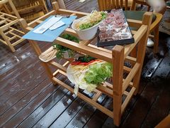 -二荆条·蜀鲜汇城市森林火锅