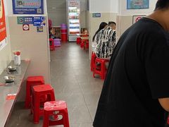 -梁阿婆廿年老牌扣肉糯米饭