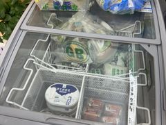 -正飞鲜奶(吐鲁番路店)