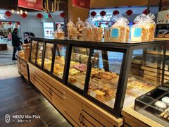 面包甜点陈列柜-法贝滋动物奶油蛋糕(广益哥伦布店)