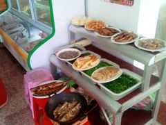 -华龙特色大骨鸡农家菜馆