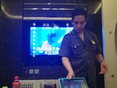 -缤纷KTV(东方新城店)