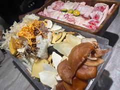 -野·大山里野生菌石锅土鸡(益田假日店)