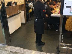 -谭仔云南米线(粉岭车站路店)