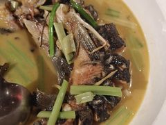 黄焖鲟龙鱼-二厨·吊桥小院·脆皮烧鸡公·本地农家菜(沿江西路店)