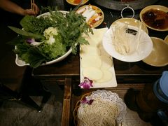 -唇辣号重庆老火锅(燕郊鑫乐汇店)