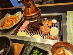 -臻牛烤肉