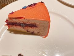 -大中华希尔顿酒店-念自助餐·嗨啤·小龙虾