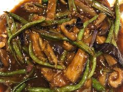 -皇城根·烤鸭·鱼头·家常菜(欧亚大观乐活城店)