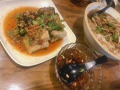老长沙臭豆腐-湘里乡亲甲王二老店