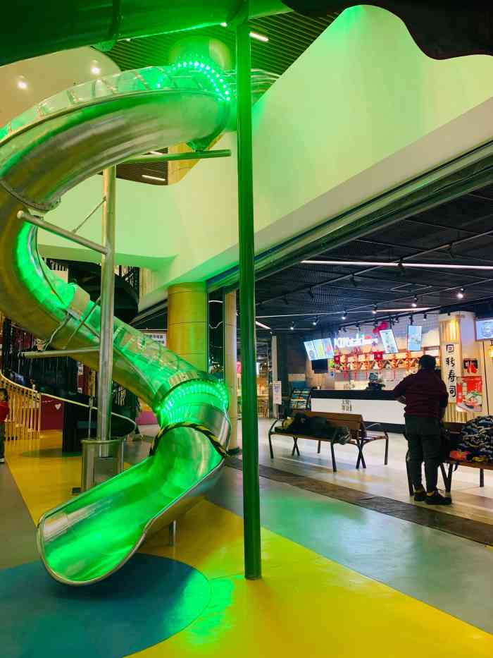 nike(永顺换季优惠店)-"净月这家nike货品挺全的,现在折扣的基.