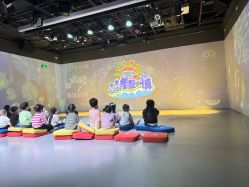 -小鸡哆哆故事屋·儿童乐园(嘉里城店)