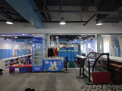 -乔波室内滑雪场