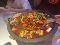 -鸣记脆皮烤鱼·海鲜烤鱼(三八广场店)