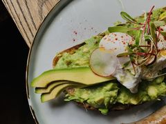 牛油果温泉蛋吐司-O'mills Sourdough Bakery&Bistro(永嘉路店)