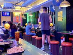大堂-星林居酸辣米线餐厅