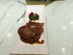 -赶海部落海鲜城(海阳路店)