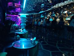 -OZONE 顶楼酒吧(香港丽思卡尔顿酒店)