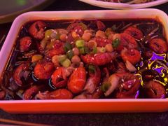 -路边边地标烧烤·川菜·小龙虾·音乐酒馆(良乡长虹店)