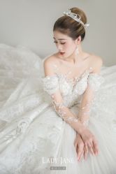 -Lady  Jane高端婚纱礼服馆