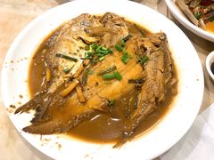 红烧杂鱼-红灯笼龙凤饭店(宁波老字号店)