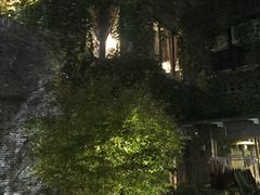 -河畔春天时尚餐厅