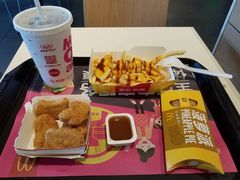 -麦当劳(友谊路得来速店)