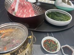 -鼎泰亨·海鲜牛肉餐厅(滨江店)
