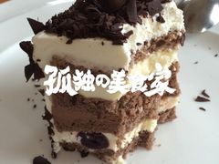 -LENBACH兰巴赫西餐啤酒坊(大连星海广场店)