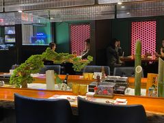 大堂-肉魁屋·烧肉·烧鸟·酒场(高新店)