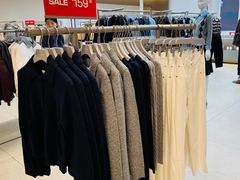 -URBAN REVIVO(七宝领展广场店)