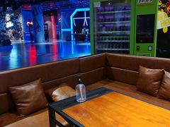 -世代星球·保龄球·镭战真人CS·团建(杨浦店)