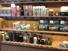 零售区-星巴克臻选(华堂·新辰汇店)