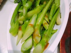 -新大咀港式茶餐厅(宝山万达店)