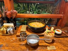 -银米·云南传统过桥米线(双廊黑金冠店)