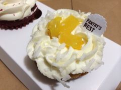 菠萝纸杯蛋糕-Pantry's Best派悦坊蛋糕(K11购物艺术中心店)