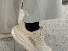 -HOKA(北京蓝色港湾店)