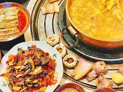 -阿山卓·野生菌火锅·纳西火塘烤肉