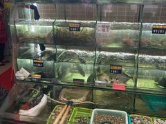 -覃记海鲜美食餐厅