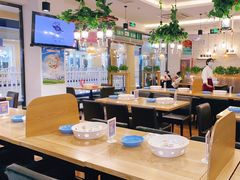 大堂-拿渡·水煮鱼麻辣香锅(王府井奥莱·香江小镇店)