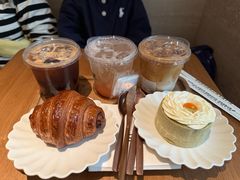 -VERIE BAKEHOUSE