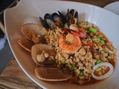 特色海鲜汤烩麦饭-Common Table · Brunch & Coffee