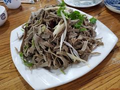 -溢心园香河肉饼总店