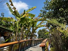 -茅草房·河畔园林火锅