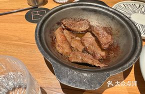 Scallion Sautéed Beef Tenderloin with Australian M5 Triangle Steak in Pan
