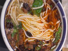 -云阿蛮云南生烫牛肉米线(奉贤路店)