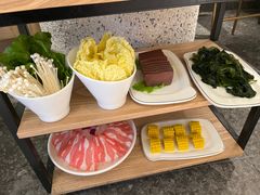 -三人行骨头王火锅(长寿店)